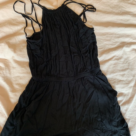 Cross-back halter romper - Picture 1 of 2